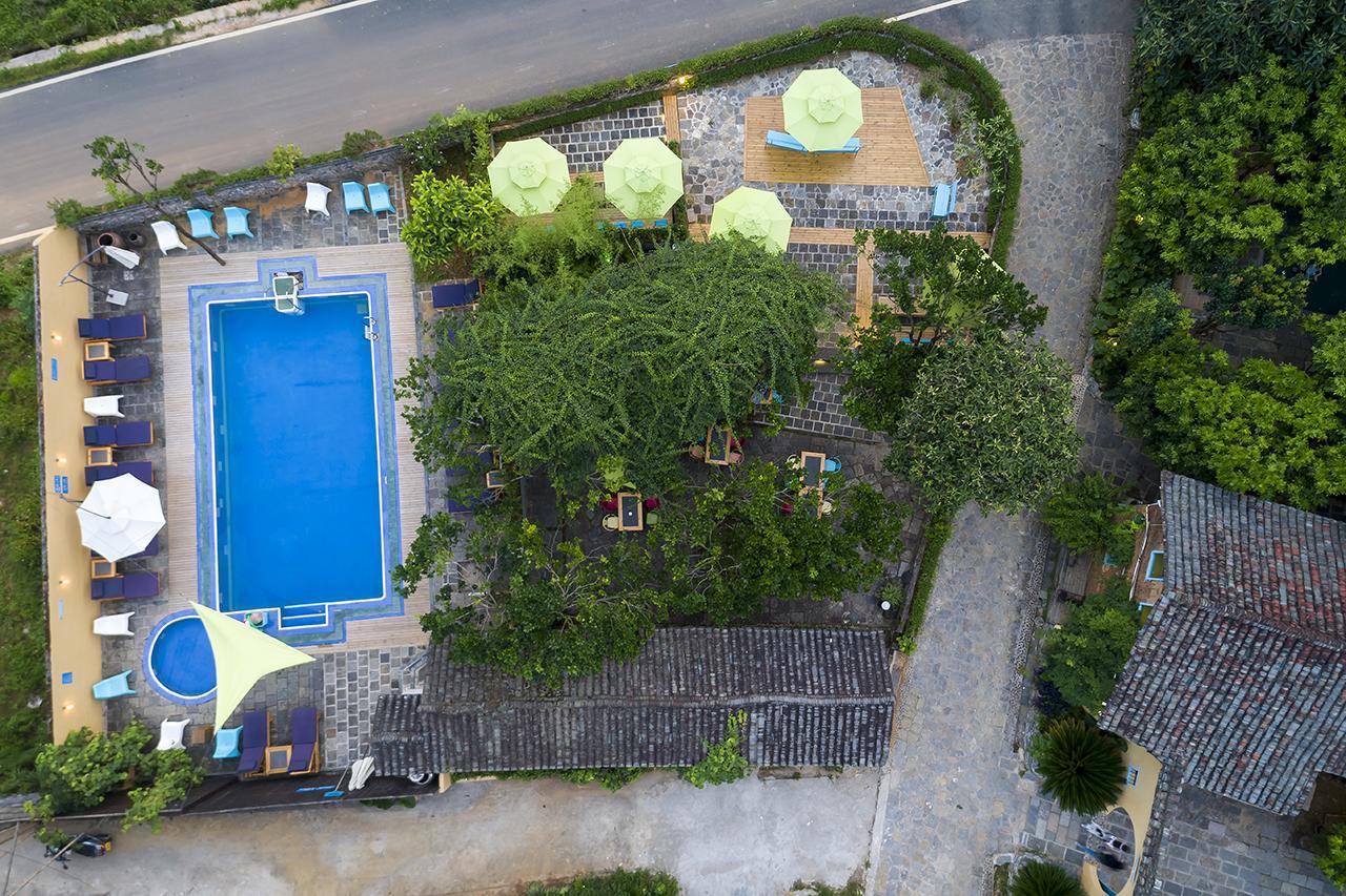 The Giggling Tree Hotel Yangshuo Exterior photo