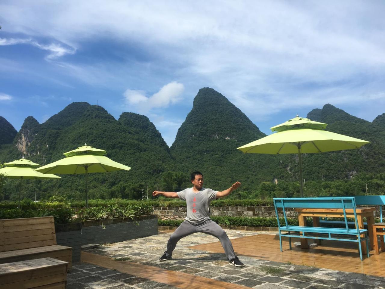 The Giggling Tree Hotel Yangshuo Exterior photo