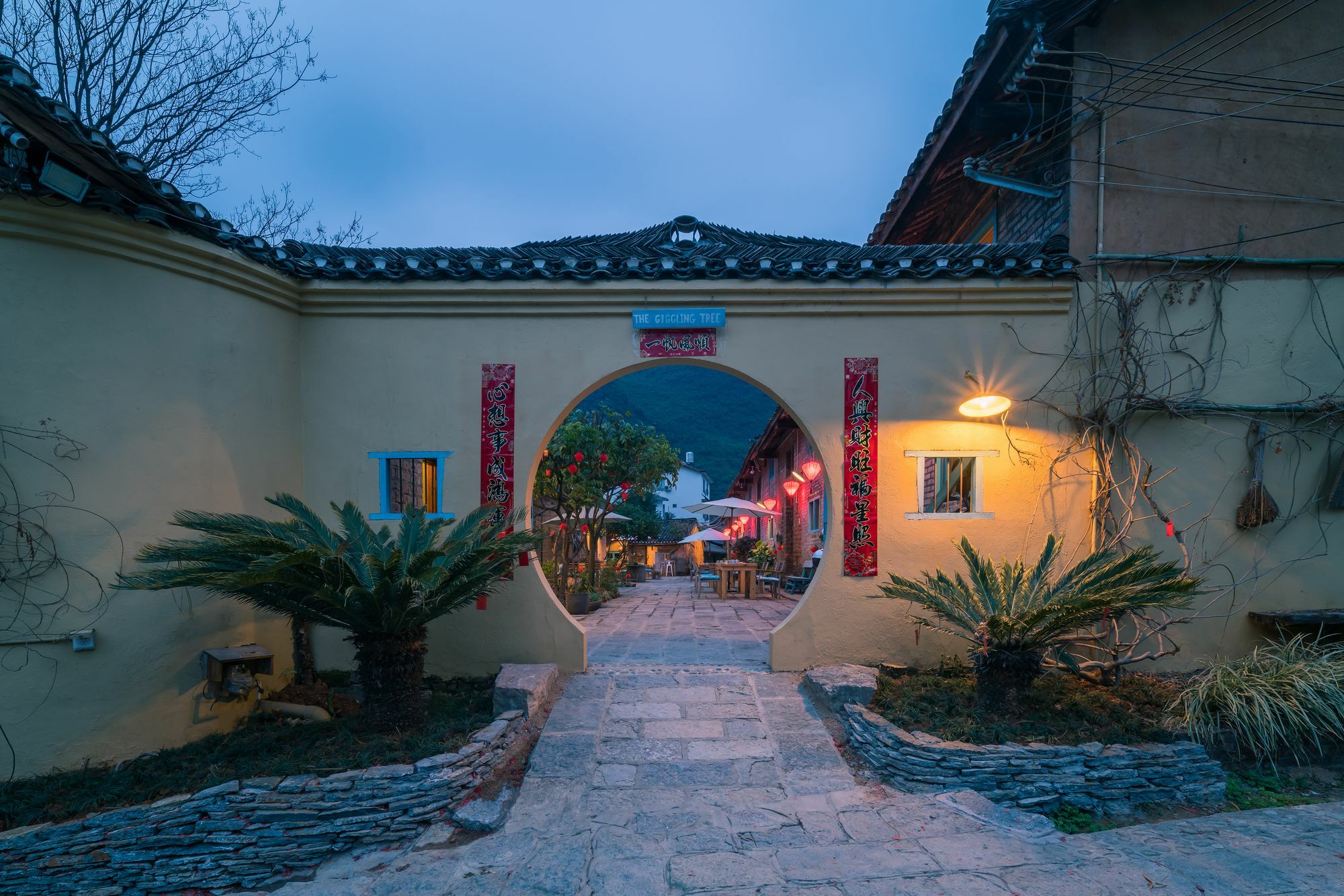 The Giggling Tree Hotel Yangshuo Exterior photo